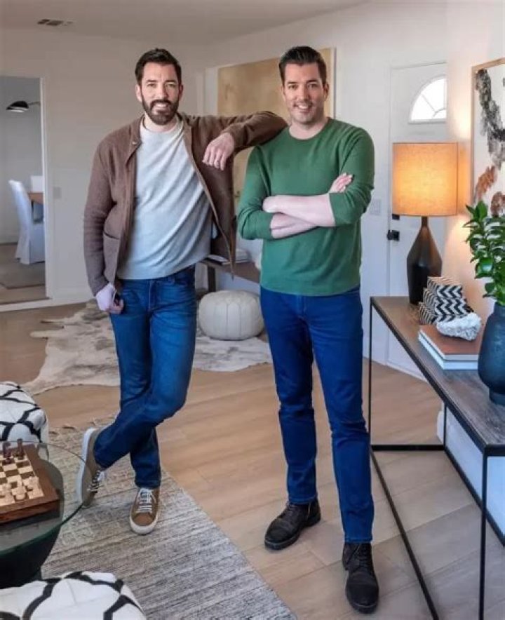 The Property Brothers Team Up With The Kardashians In BrandNew Series