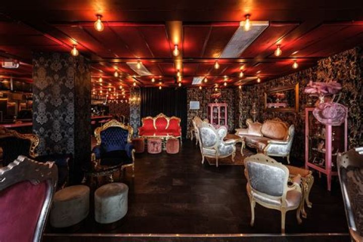 The Velvet Curtain Social Clubs 1825 S Good Latimer Expy, South