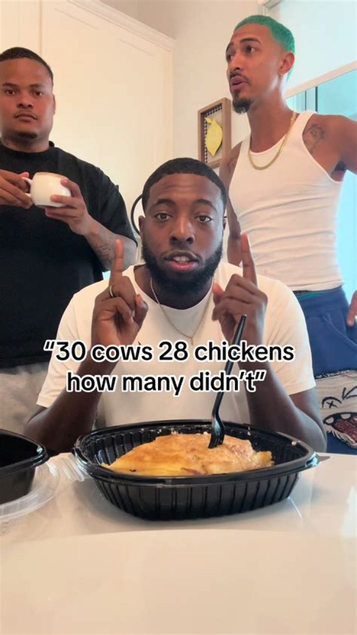Theres 30 Cows On A Farm And 28 Chickens Maths Diagram Puzzles With