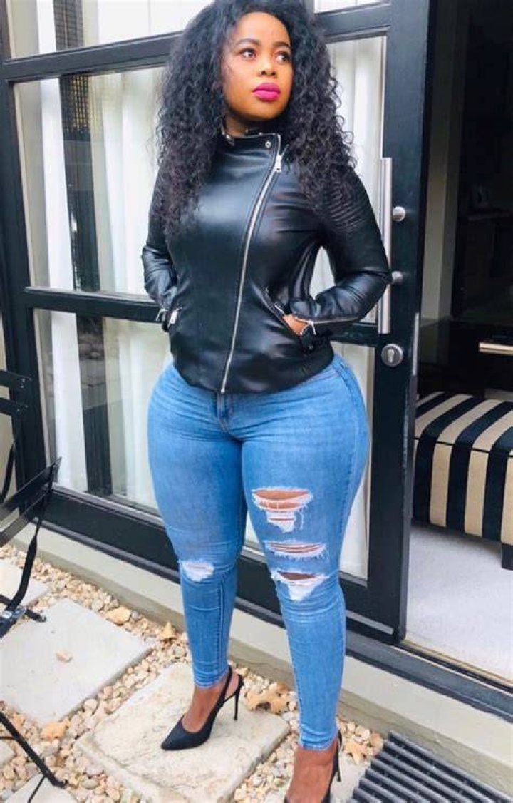 Thick African Girls Pin on Black & Exotic Women See more ideas