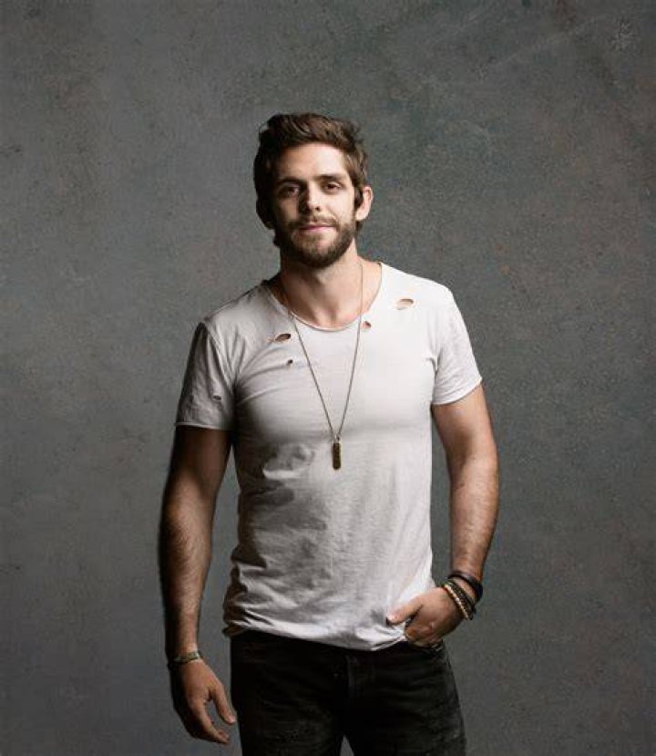 Thomas Rhett weight, height and age. We know it all!