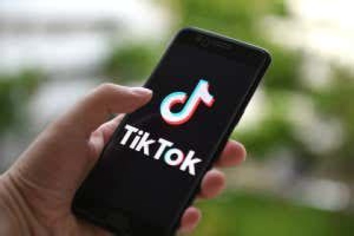 TikTok is censoring videos with LGBTQ+ hashtags in Russian and Arabic