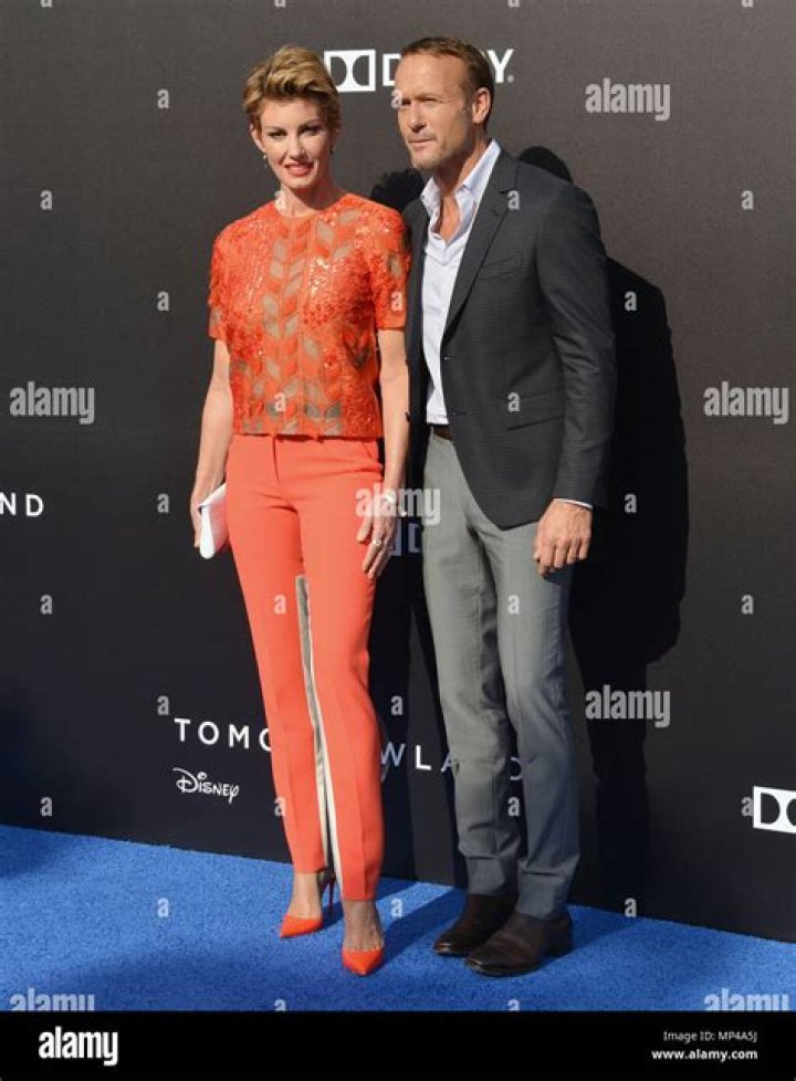 Tim McGraw and Wife Faith Hill Are NOT Getting Divorced