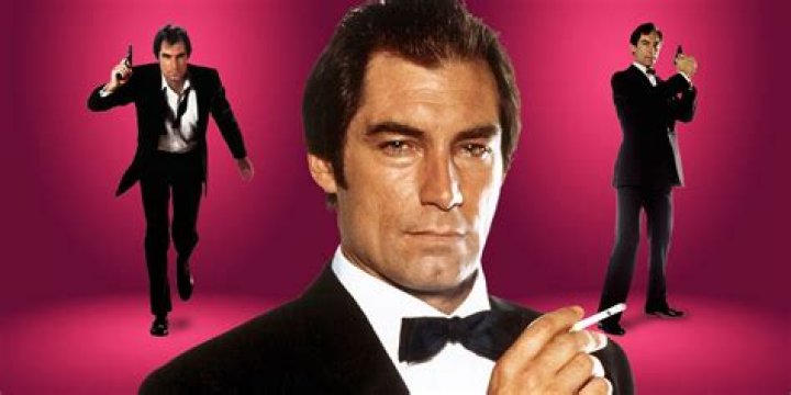 Timothy Dalton as Bond Timothy dalton, James bond movies, Bond movies