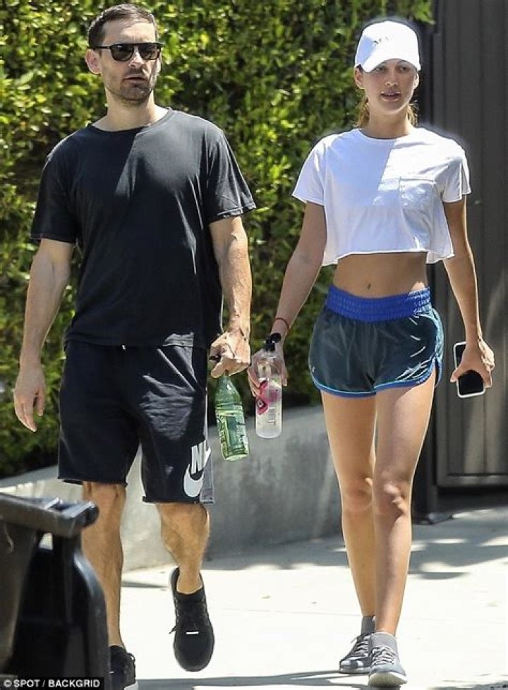 Tobey Maguire and model girlfriend Tatiana Dieteman head to a gym for a