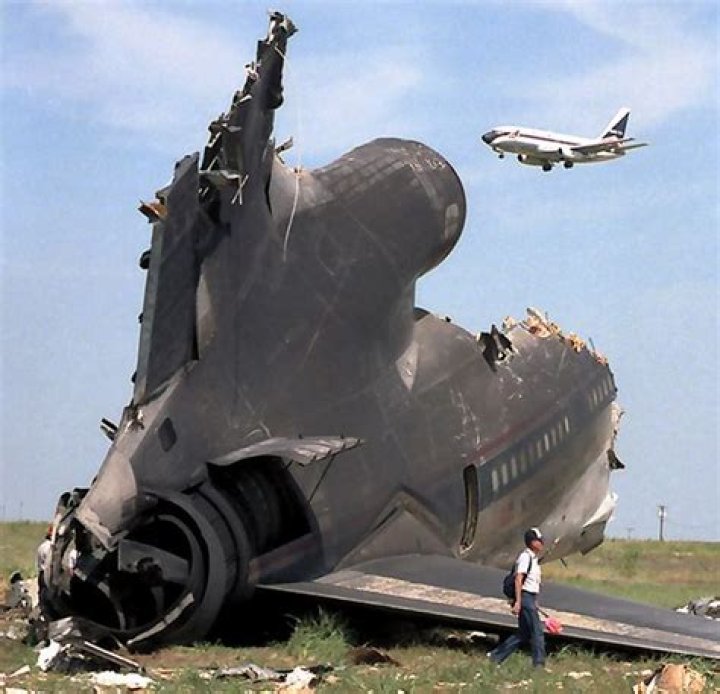 Today in photo history 1985 Delta flight 191 crashes at D/FW Airport