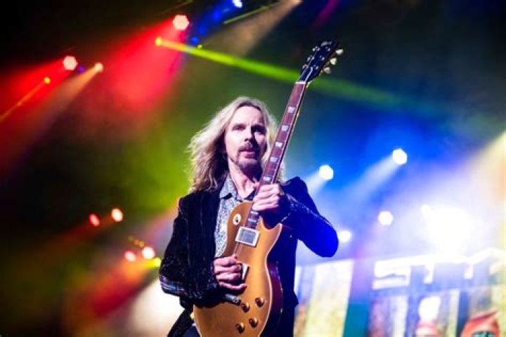 Tommy Shaw of Styx collaborates with Cleveland Contemporary Youth