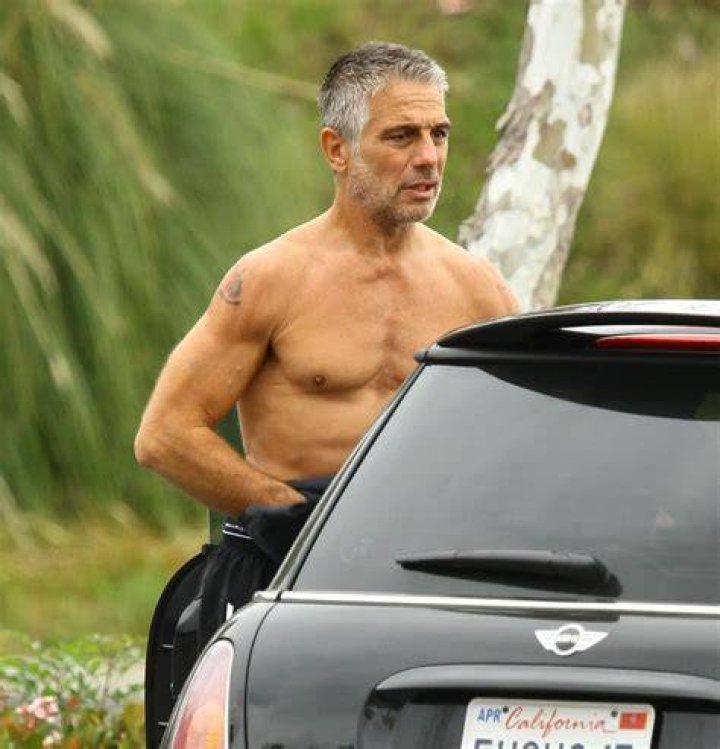 Tony Danza stuns beachgoers with &lsquo;ripped&rsquo; bod, &lsquo;eightpack&rsquo; at age 72