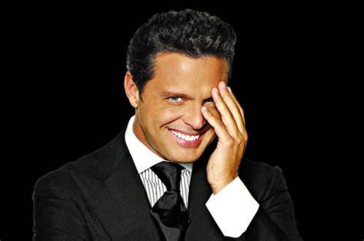 Top 90+ imagen luis miguel y su padre historia Thcshoanghoatham