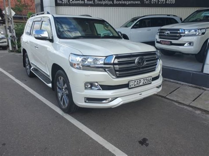Toyota Land Cruiser 202 Zx 4.6 in Mombasa PigiaMe