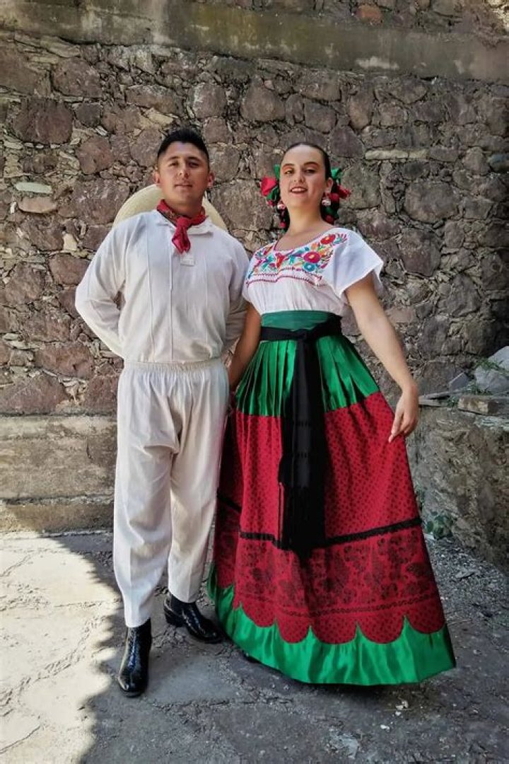 Traje t&iacute;pico de Guanajuato. La Galere&ntilde;a, historia y fotos Uni&oacute;n