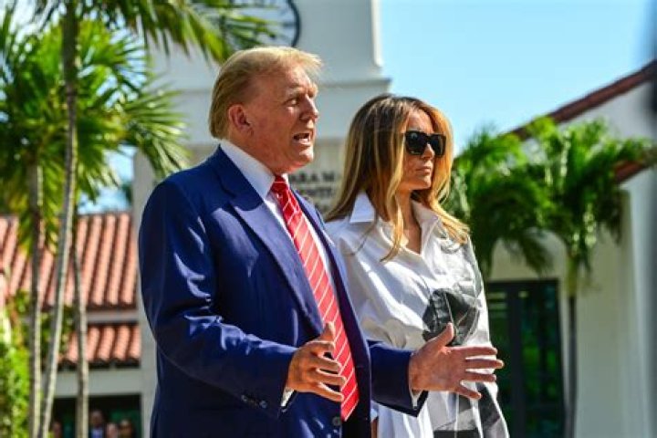 Trump supporters flock to MaraLago ahead of possible indictment Fox