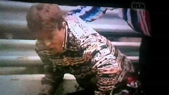 Tuff Hedeman Riding Bodacious Twice. YouTube