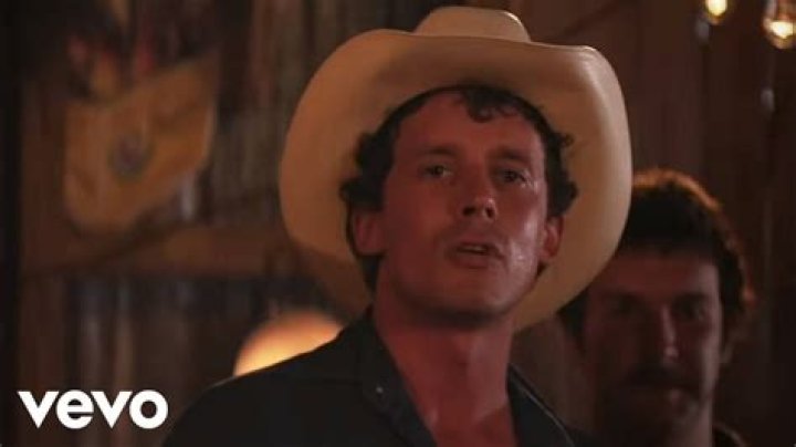 Turnpike Troubadours Gin Smoke Lies lyrics Red Dirt Country, Texas