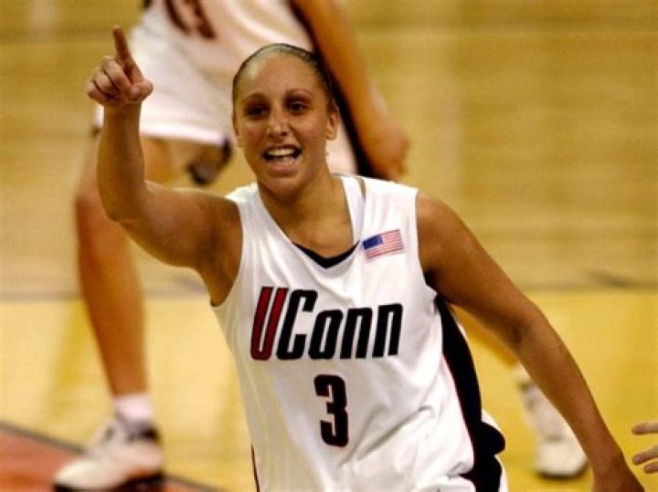 UConn WBB legend Diana Taurasi speaks on her future in the WNBA