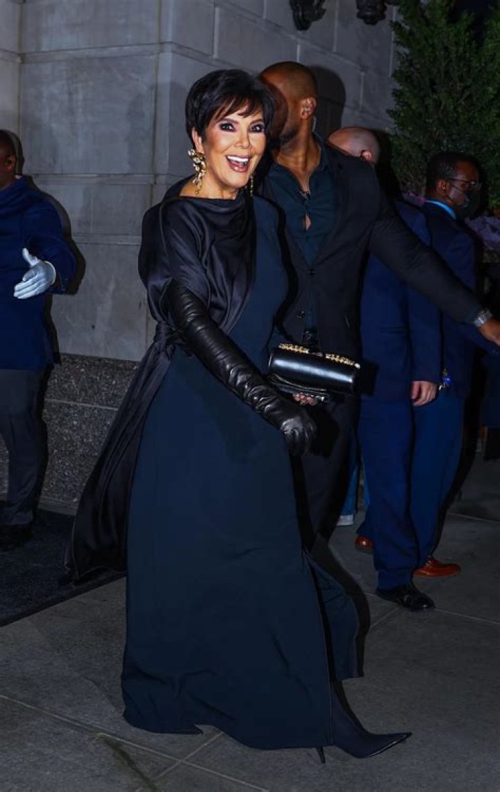 Unraveling The Mystery: How Old Is Kris Jenner's Mom?