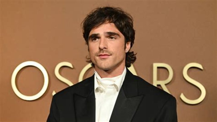 Unveiling Jacob Elordi's Net Worth: Exclusive Insights