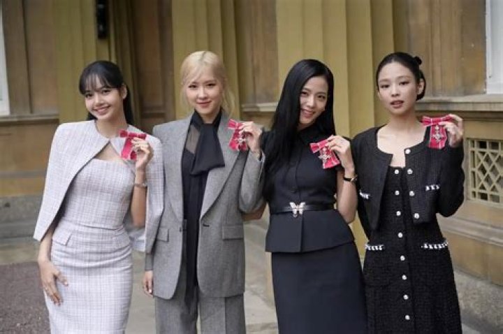 Unveiling Lisa BLACKPINK's Height: Discoveries And Insights