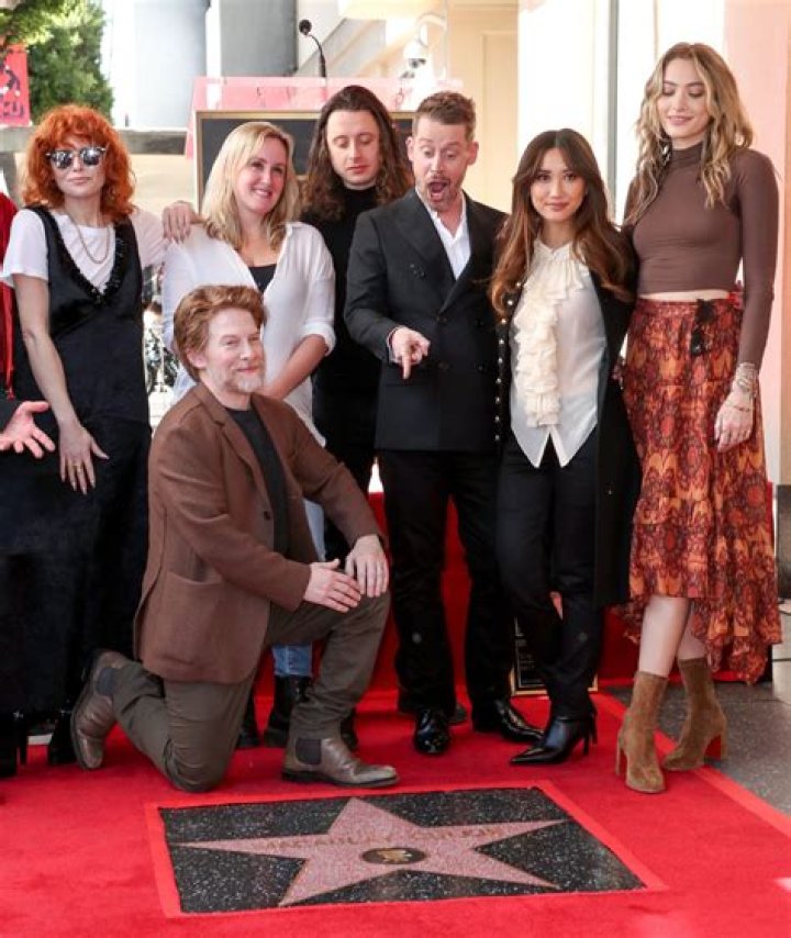 Unveiling The Surprising Connection: Seth Green And Macaulay Culkin's Kinship