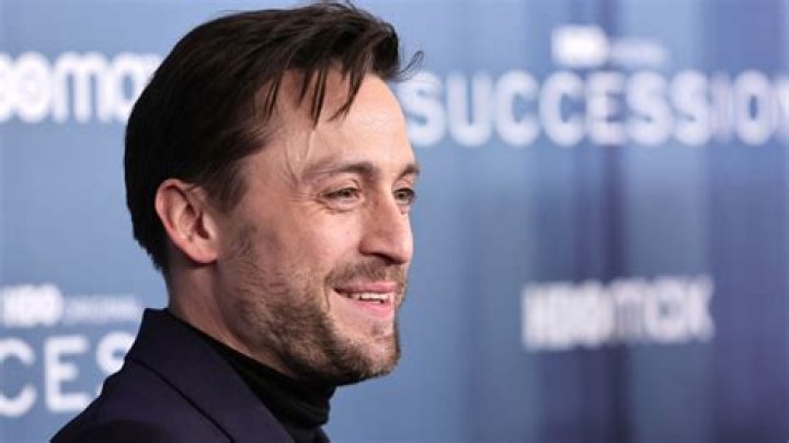 Unveiling The Truth Behind Kieran Culkin's Height