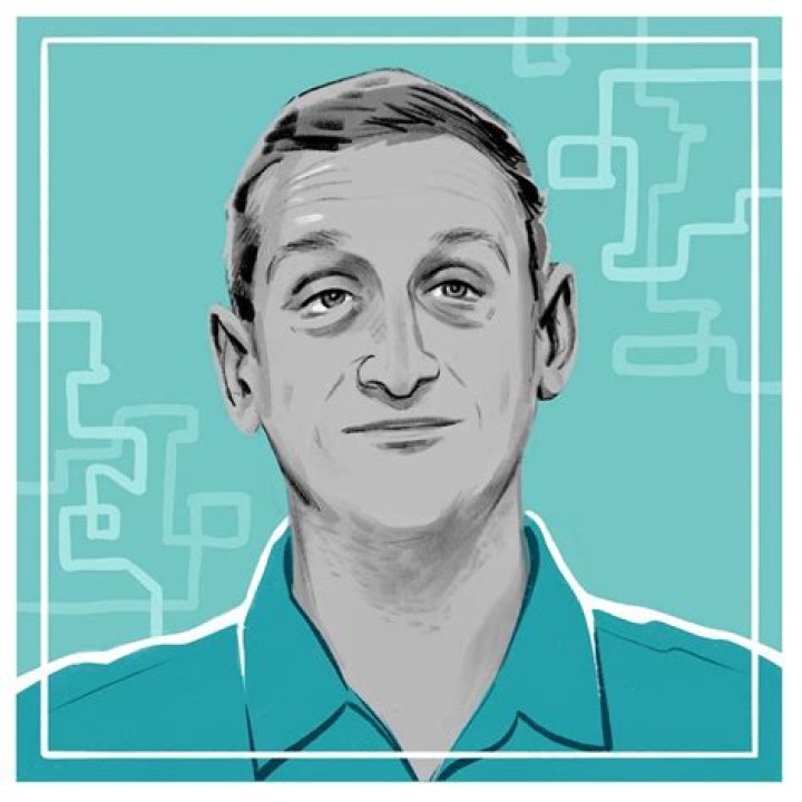UPROXX 20 Interview Tim Robinson Of 'Detroiters'