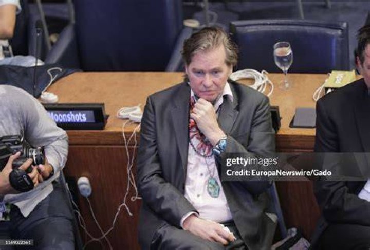 Val Kilmer's daughter says watching dad film 'Maverick' was 'extraordinary'