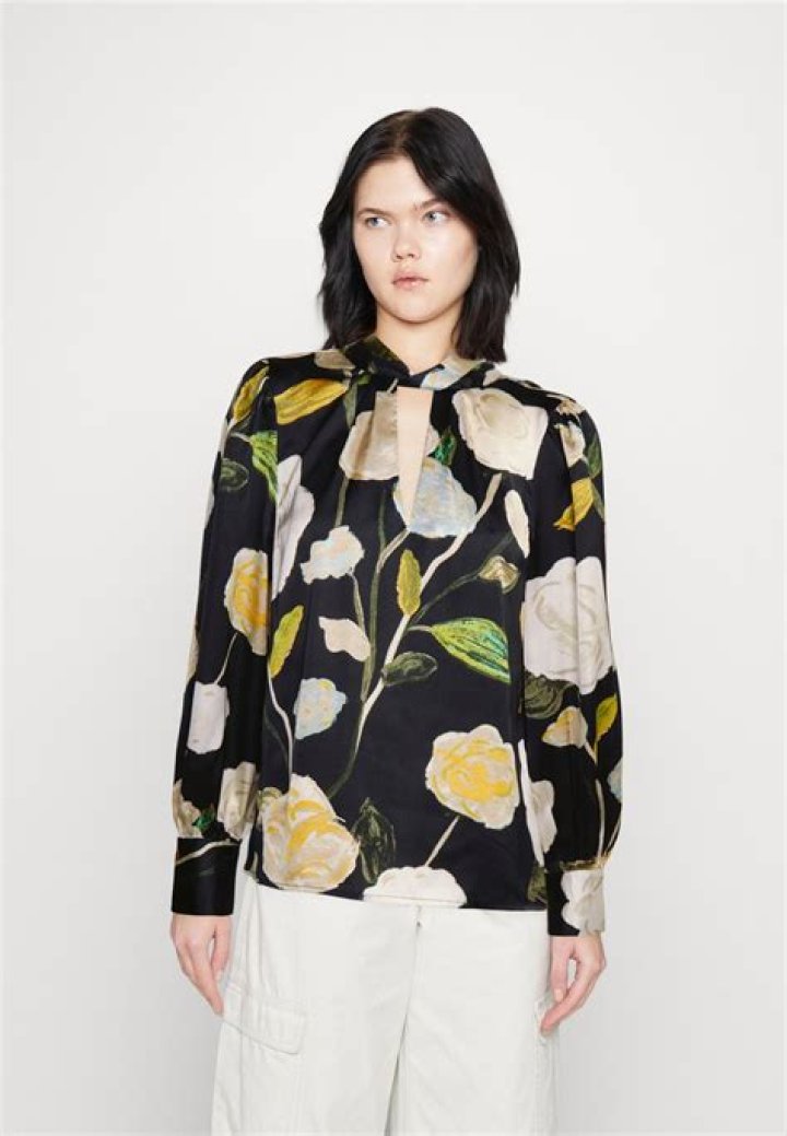 Vero Moda 3/4 Sleeve Floral Blouse Vero Moda from Ruby Room UK