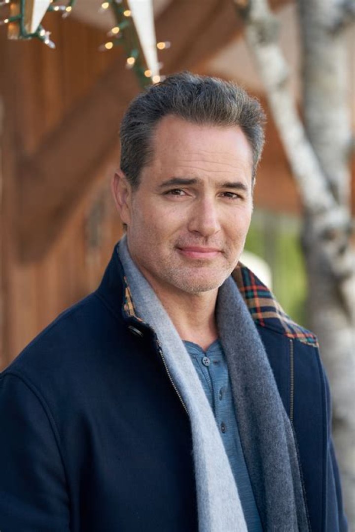 Victor Webster as Scott in "Magic Stocking" Hallmark Movies and Mysteries