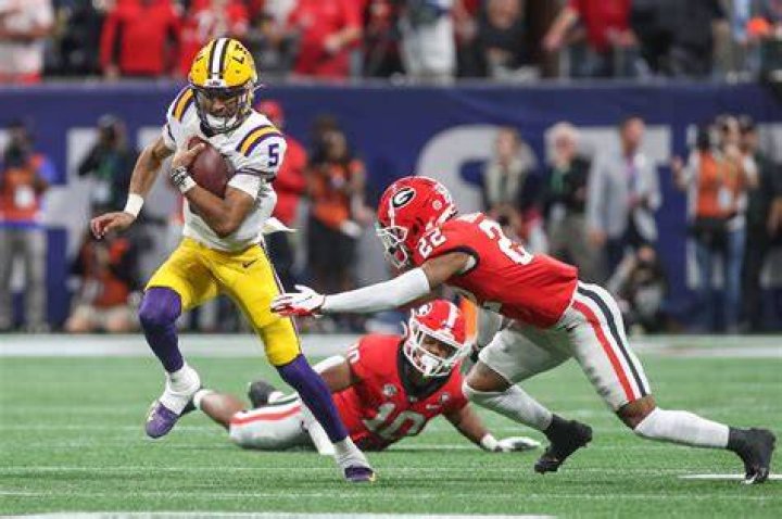 VIDEO LSU Quarterback Jayden Daniels Takes Brutal Hit From FSU's Tatum