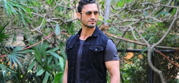 Vidyut Jammwal Should Replace Bear Grylls Say Fans After Actor Takes A