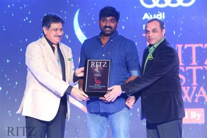 Vijay Sethupathi at Audi Ritz Style Awards 2016 RITZ