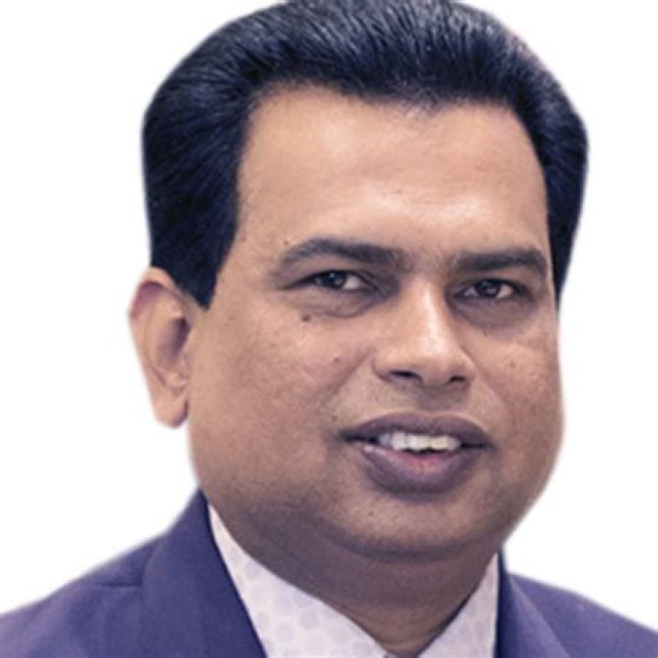 Vikram SANDHU Professor (Assistant) Doctor of Business