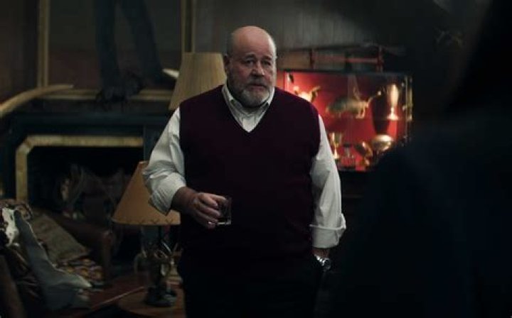 VOC&Ecirc; (YOU) Todas as Mortes da 3&ordf;Temporada (A Love morreu?) Cinestera