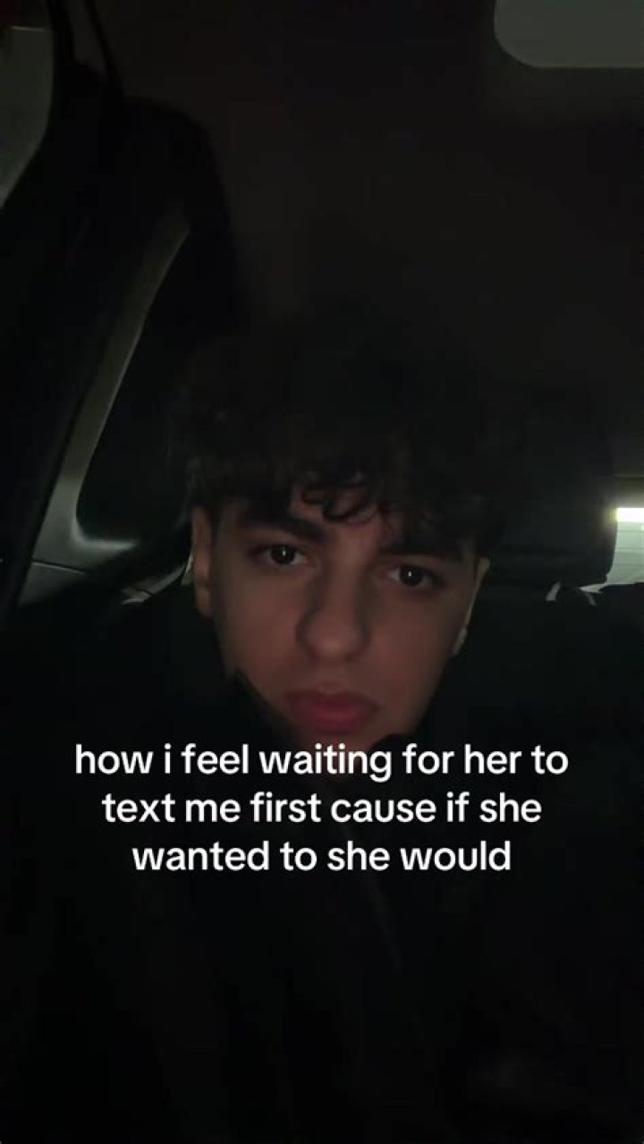 Waiting For The First Move Scrolller