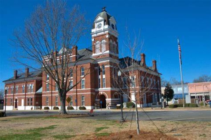 Washington County Courthouse Sandersville GA. Paul Chandler June 2016