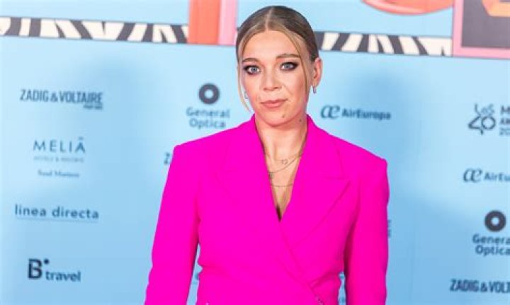 (Watch Full) Breckie Hill Opens Up Shower Viral Video On