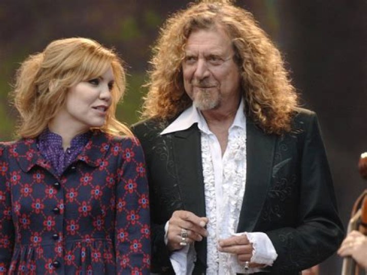 Watch Robert Plant and Alison Krauss Perform Zeppelin&rsquo;s &lsquo;Rock and Roll