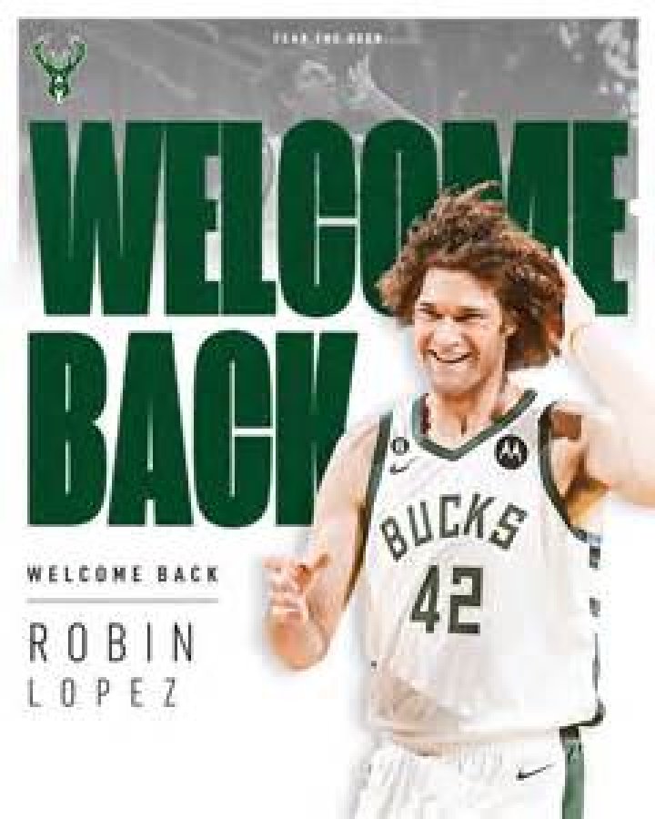 What are Robin Lopez's contract details with the Cleveland Cavaliers