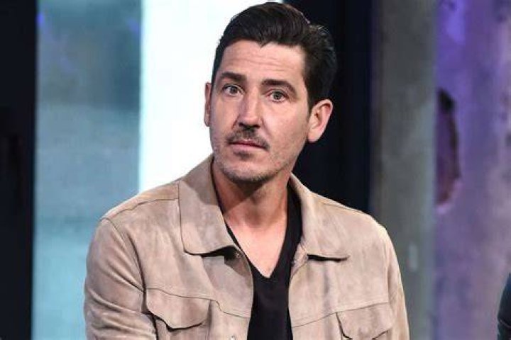 What is Jonathan Knight's Net Worth?