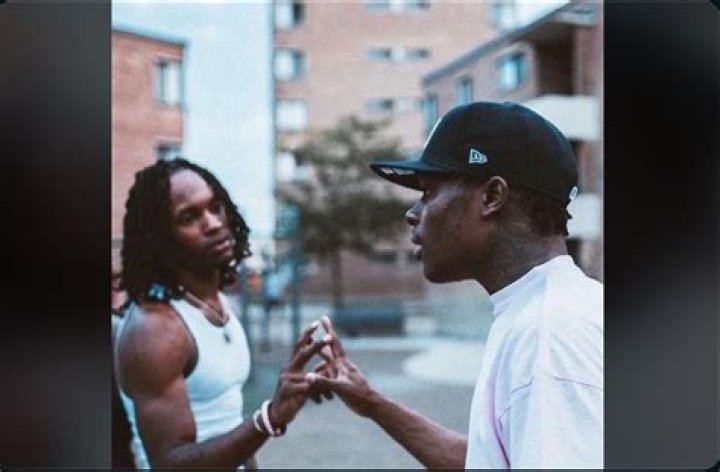 What is the BD handshake? r/Chiraqology