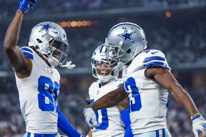 When did Dallas Cowboys WR Simi Fehoko marry his wife? Net worth