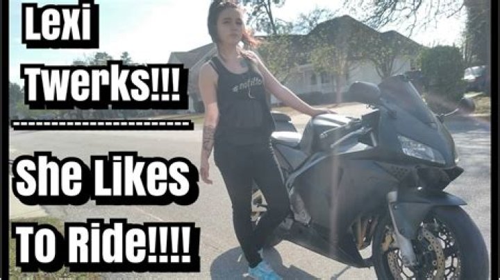 White girl can twerk YouTube