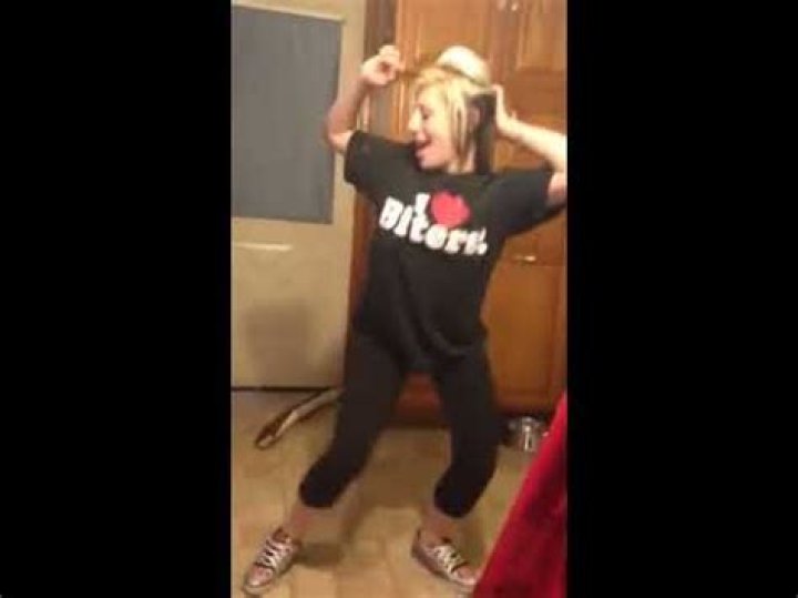 White Girl Twerk ! YouTube