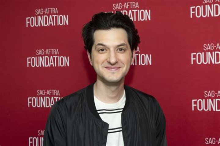 Who Has Ben Schwartz Dated? POPSUGAR Celebrity UK