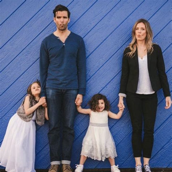 Who Is Erin Ayres, Benjamin Ayres Wife? Married Life