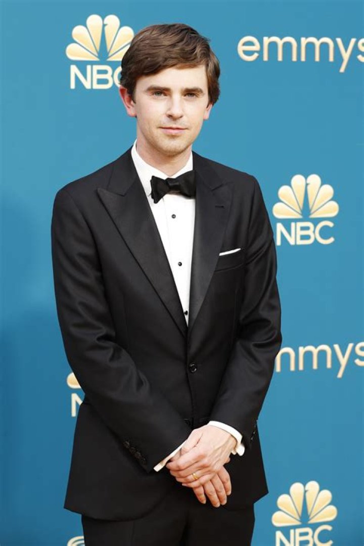 Who is Freddie Highmore's Wife, Klarissa Munz? Age, Job