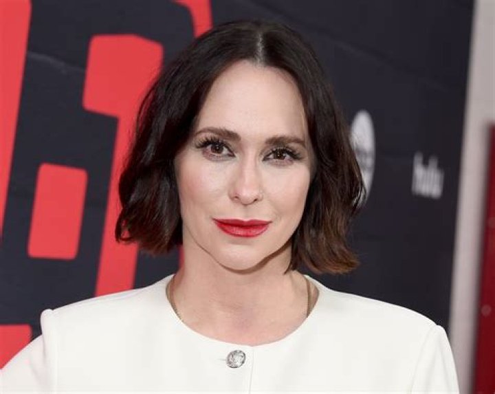 Who Is Jennifer Love Hewitt's Husband, Brian Hallisay? Inside the '911