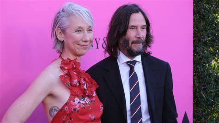 Who Is Keanu Reeves Girlfriend? List of Girls He's Actually Dated Creeto