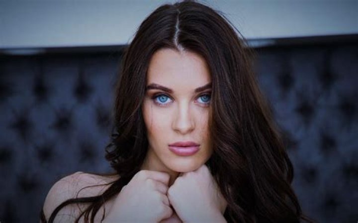 Who is Lana Rhoades' Baby Daddy? Twitter Feels Blake Griffin is the