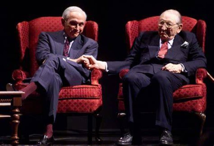 Who Is Les Wexner's Wife? Do They Have Kids? The Scoop